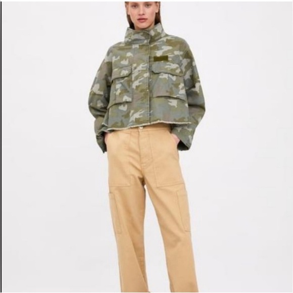 Zara Cropped Green Raw Hem Velcro Pocket Camo Print Army Utility Jacket (Sz M) - Picture 4 of 15